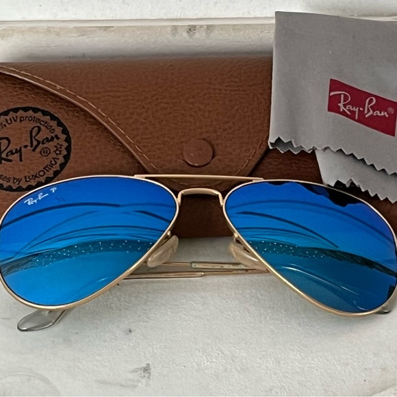 NOT FOR SALE. Ray Ban Polarized Flash Aviator - Blue Mirror & Gold Frame - Picture 10 of 10